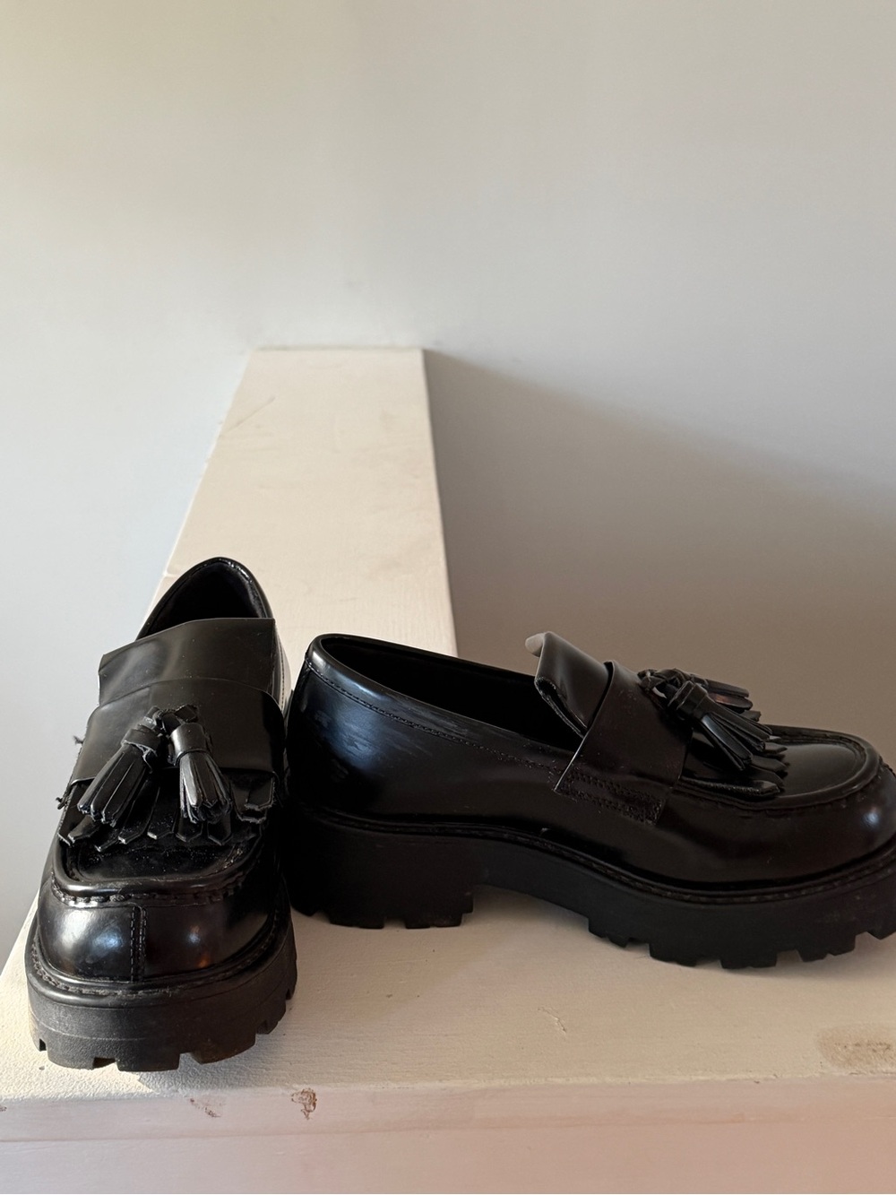 Vagabond Black Lug Sole Leather Loafers Women’s 6